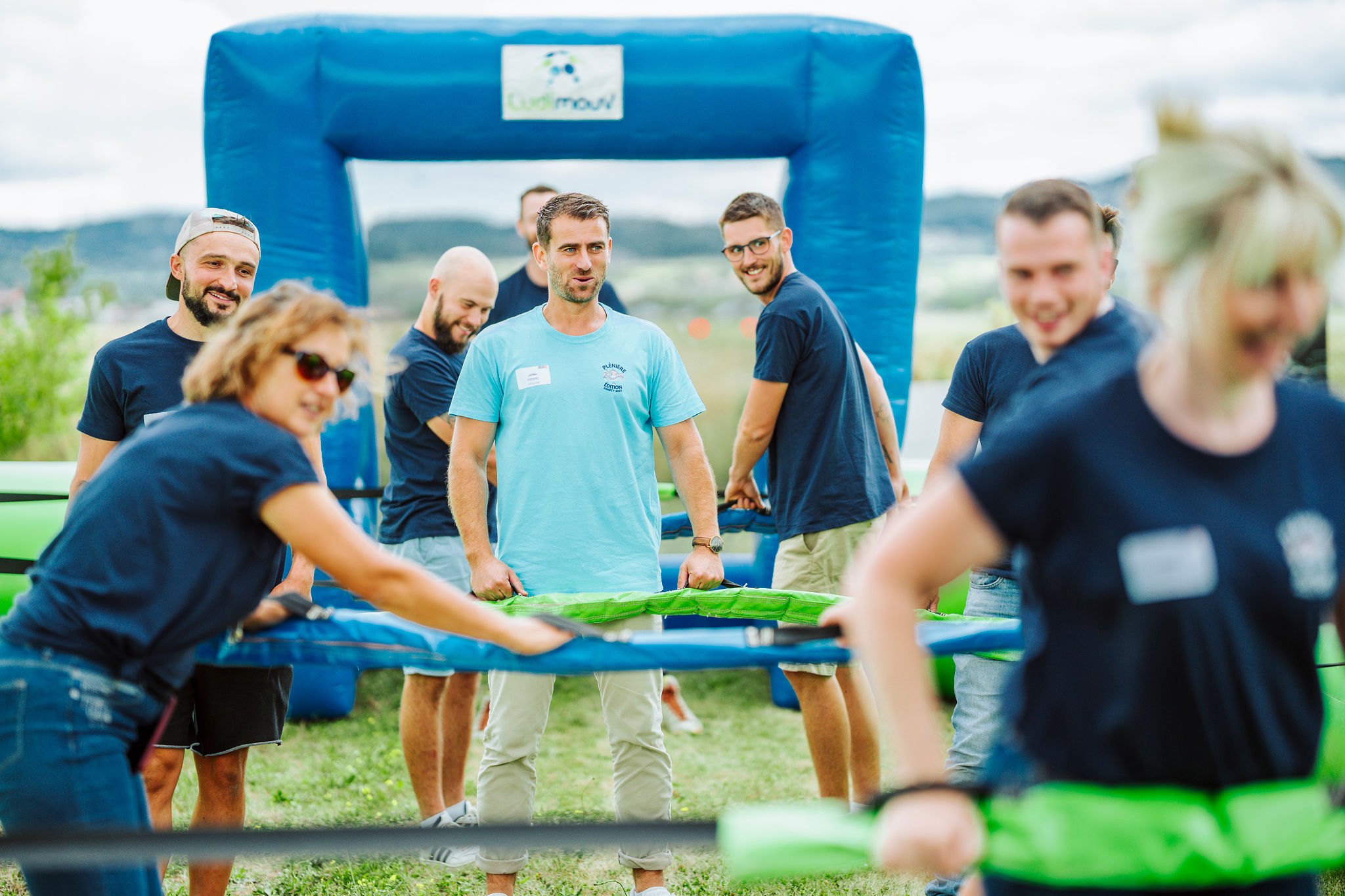 Organiser Inflatable Games in Brussels for teams that need energy without chaos