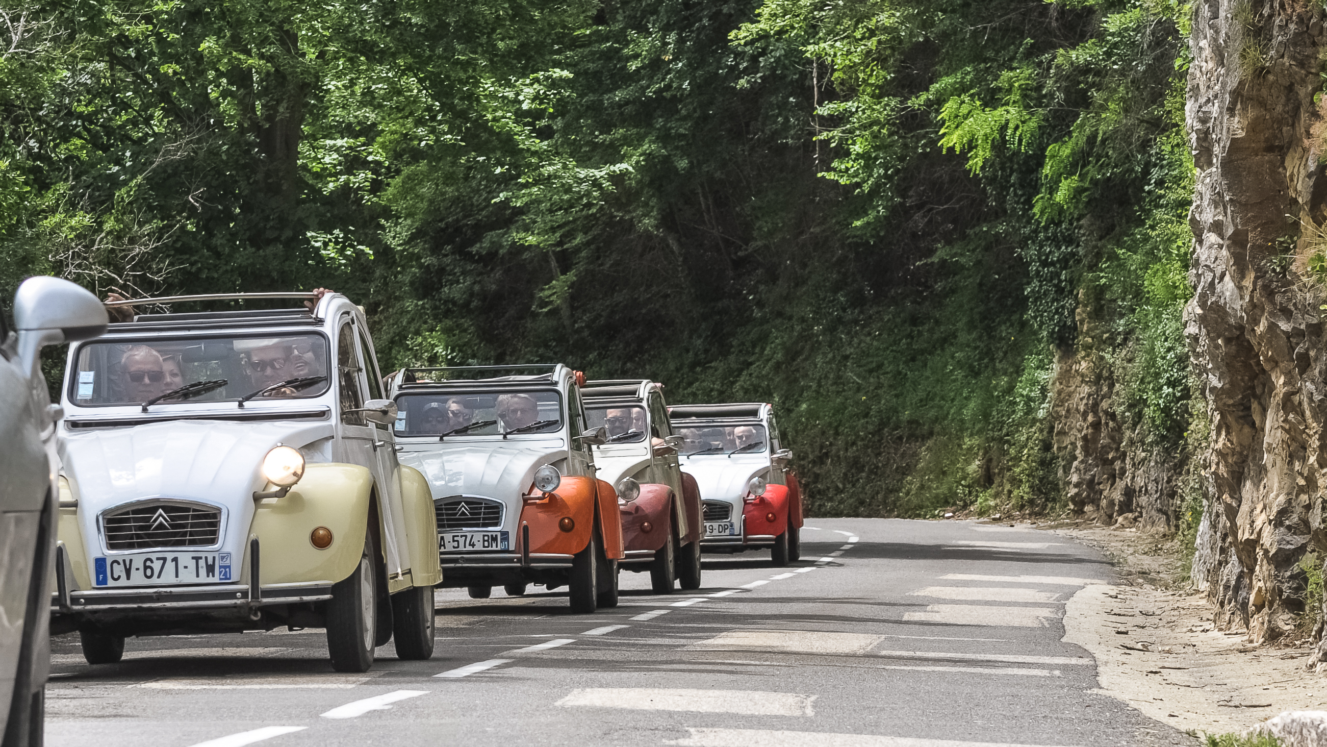 Rallye 2CV à Liège : un team building qui soude vraiment, sans improvisation