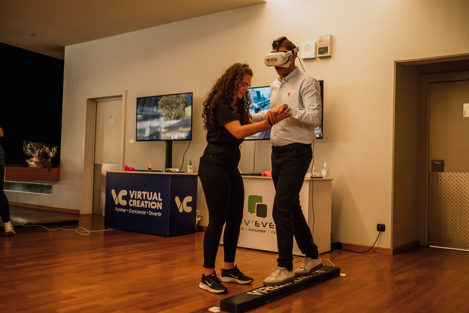 Simulateur de surf https://innov-events.be/agence-evenementielle-liege/