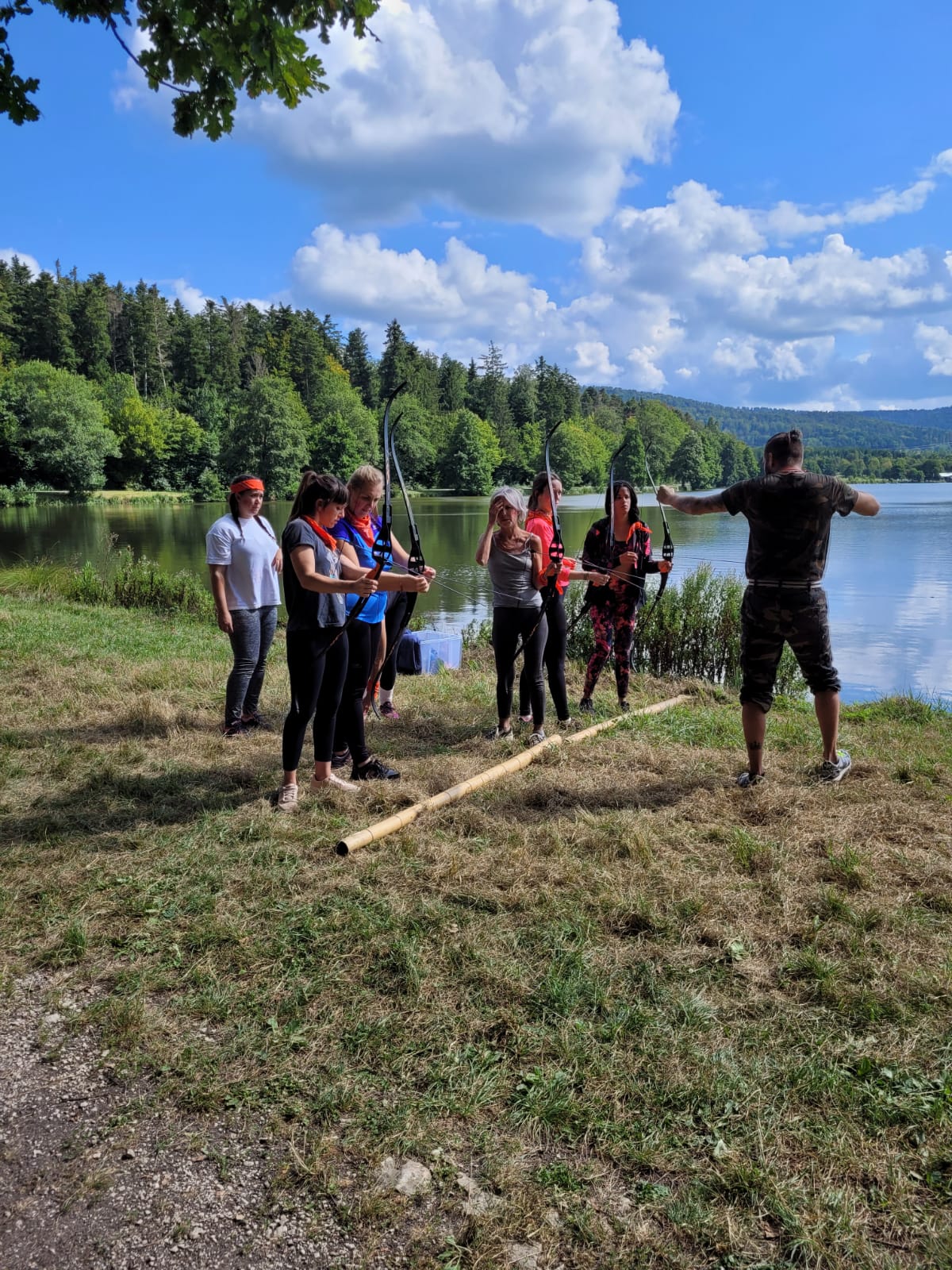 Organiser Tir à l’arc à Liège : un team building cadré, sûr et vraiment fédérateur