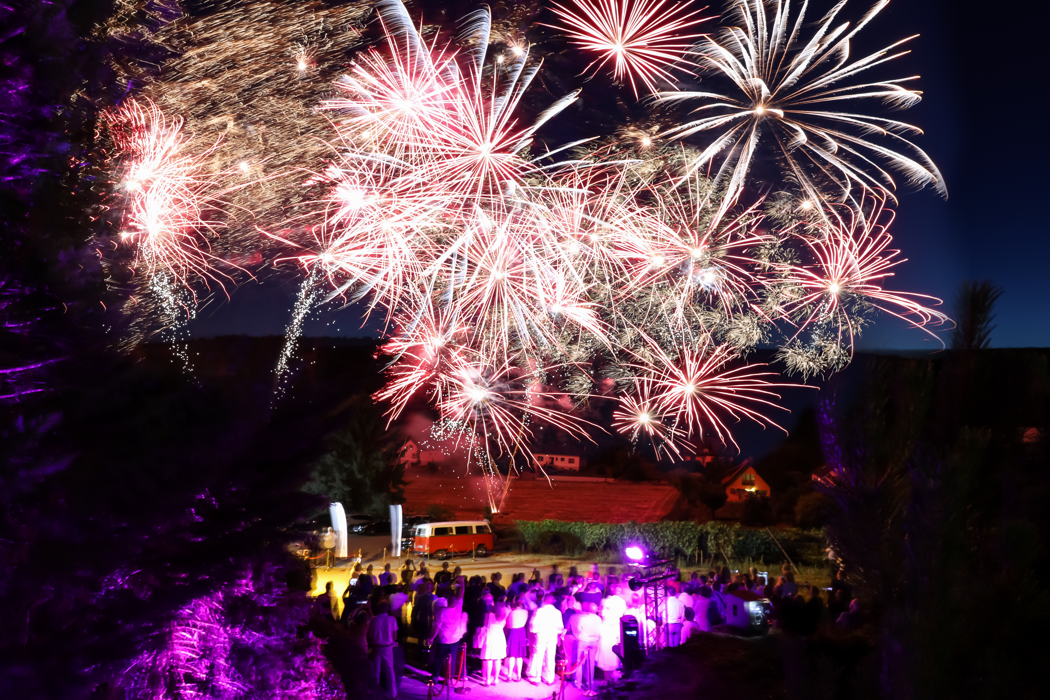 Organiser Feu d’artifice à Liège : un final maîtrisé pour votre événement d’entreprise