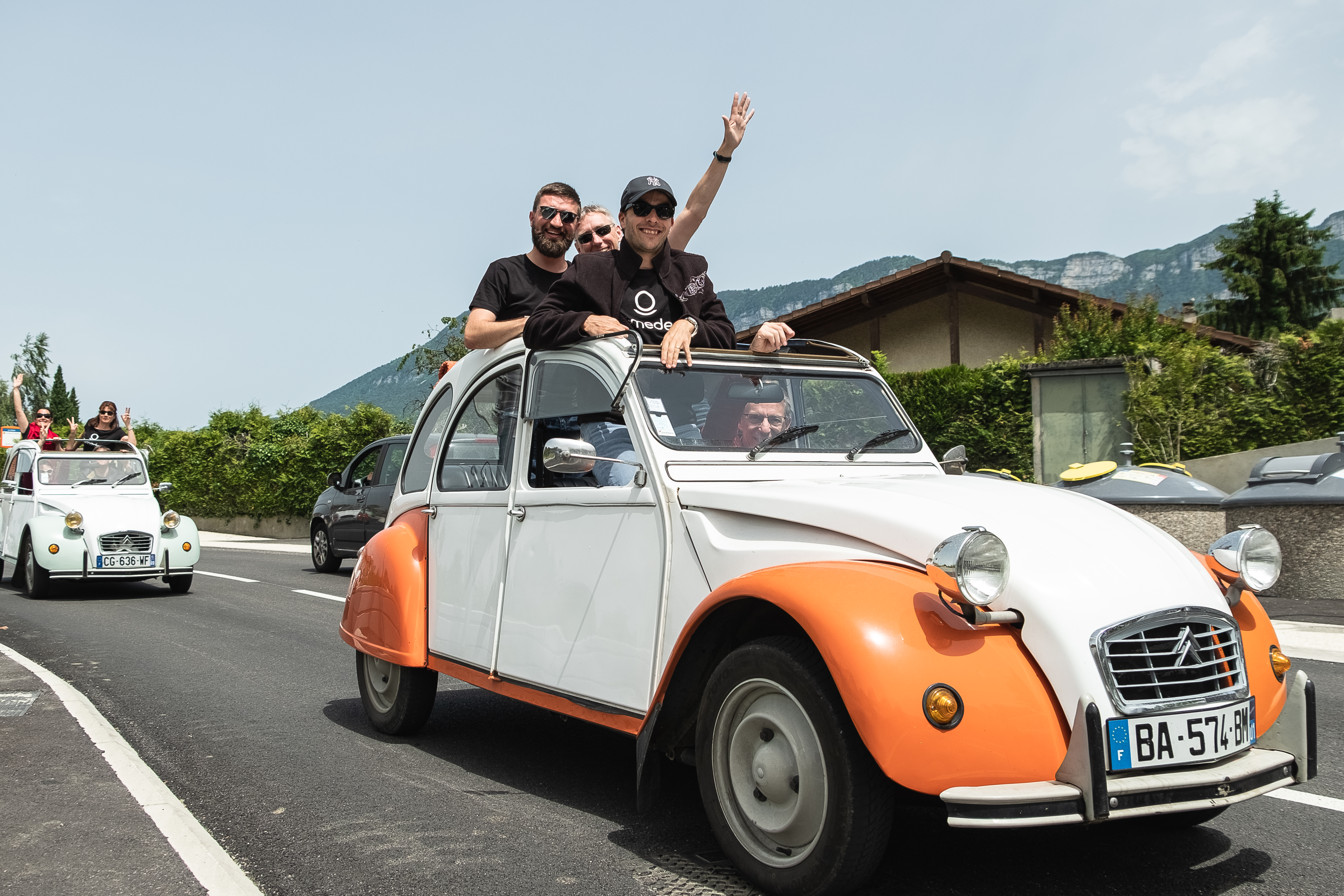 Rallye 2CV https://innov-events.be/agence-evenementielle-liege/