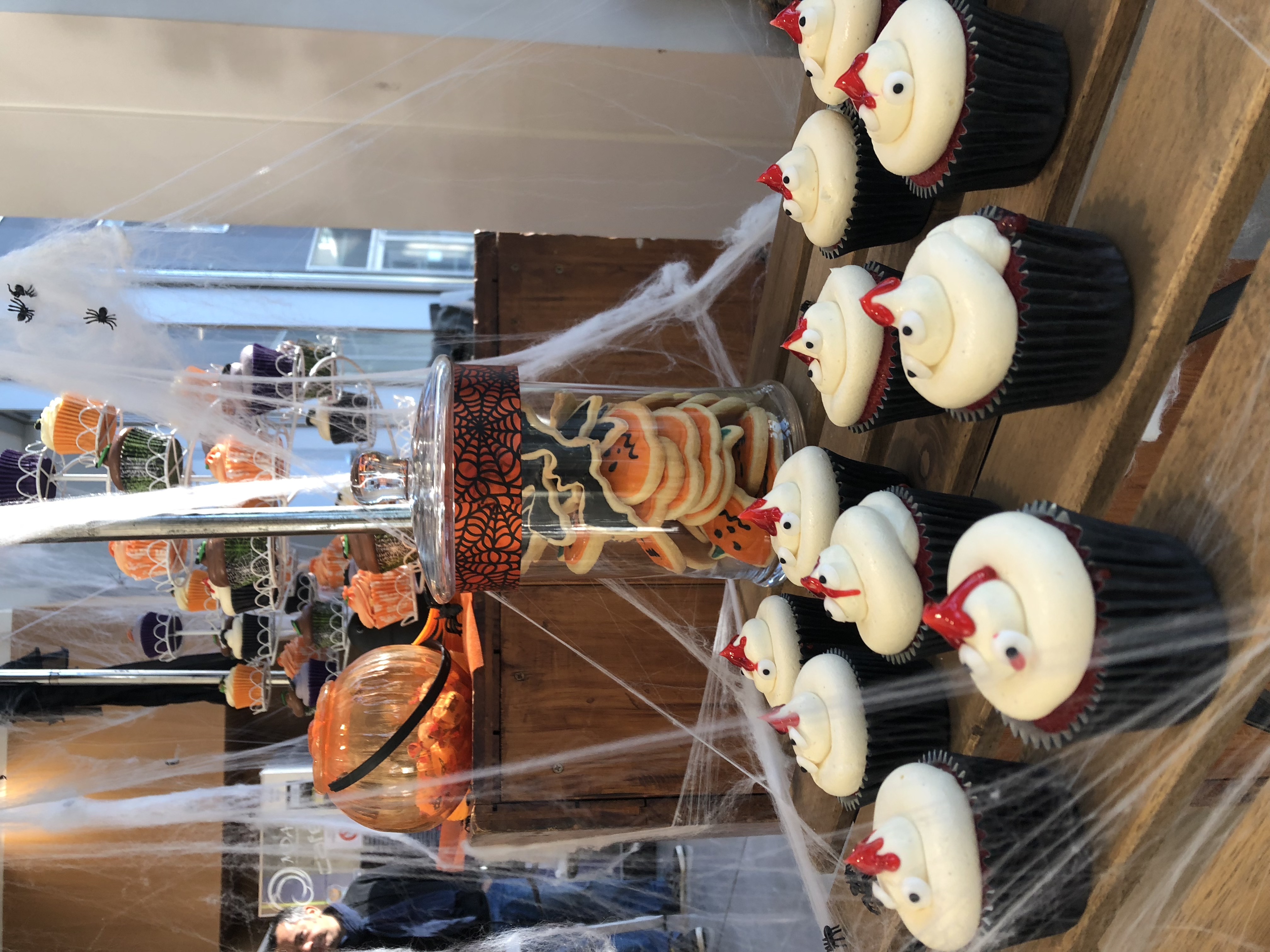 Organiser Animation Halloween à Liège : une soirée corporate cadrée, sans stress pour vos équipes